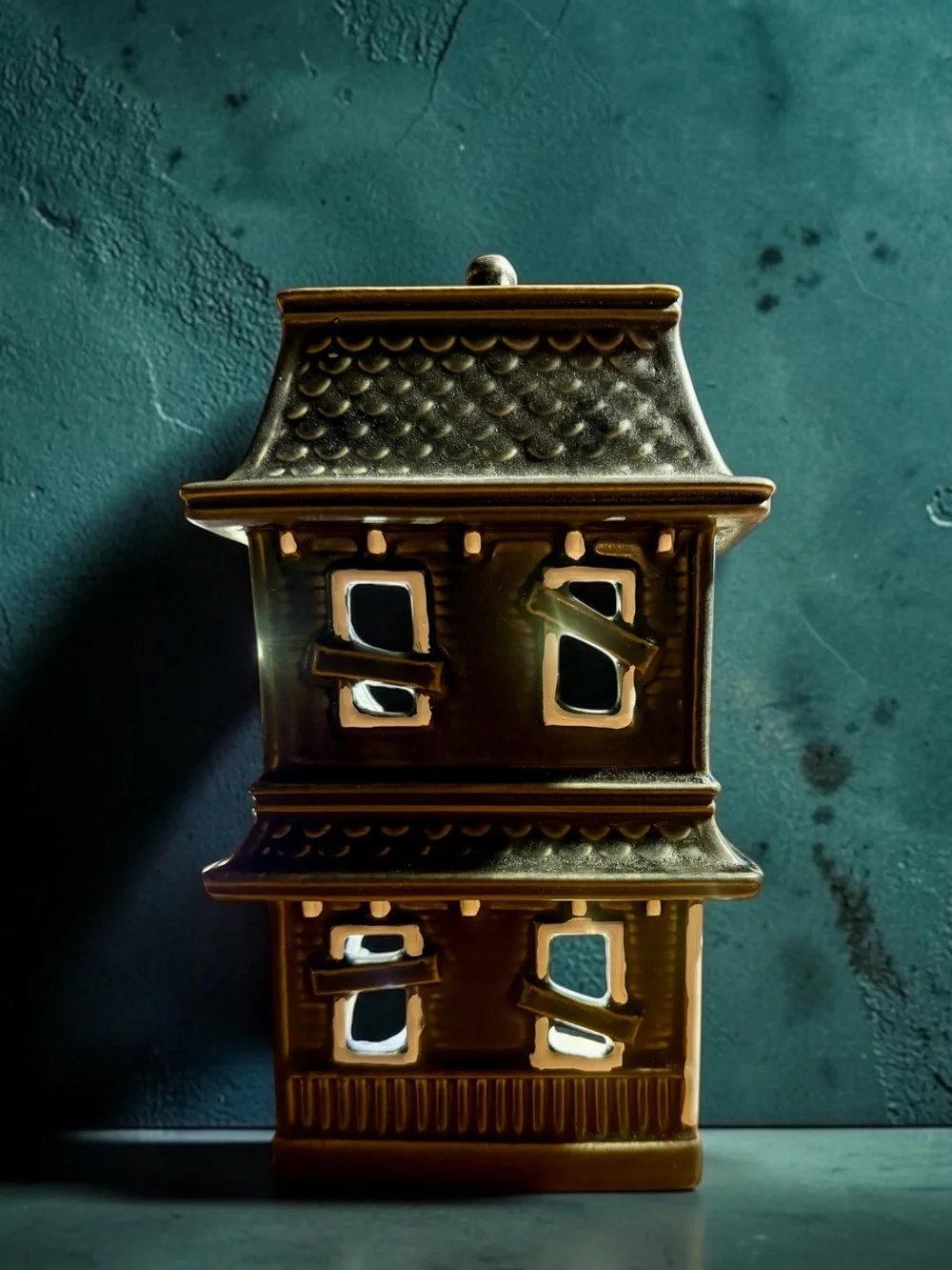 Pottery Barn Ceramic Haunted House ~ Medium Version 👻